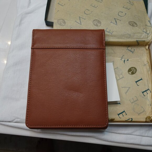 Levenger Leather Freeleaf Pad Backer Doctor's Pad - Picture 3 of 10